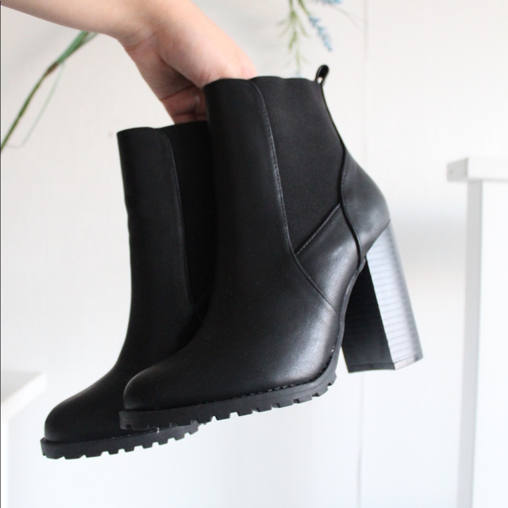 Black Boots